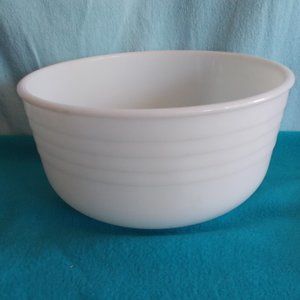 2 Vintage White Mixing Bowls Lg & Small Bowls EUC*